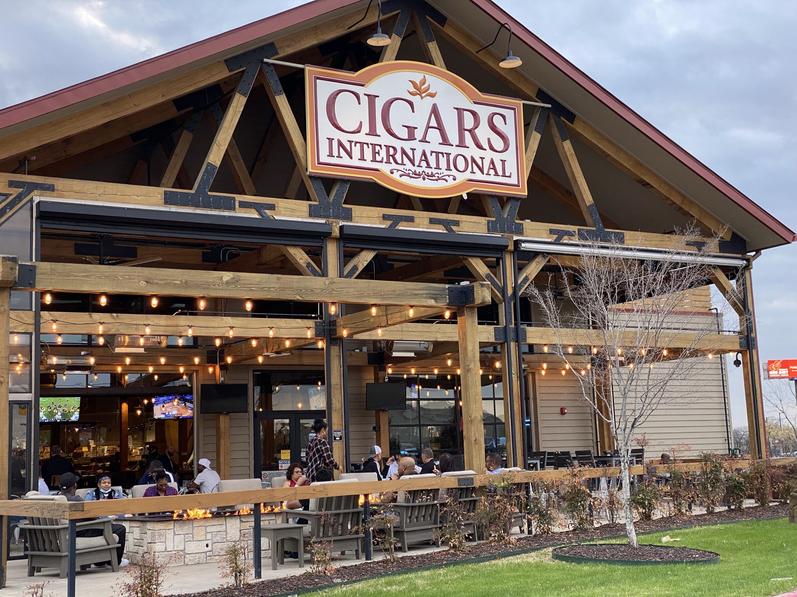 Cigar night at Cigars International, Grandscape